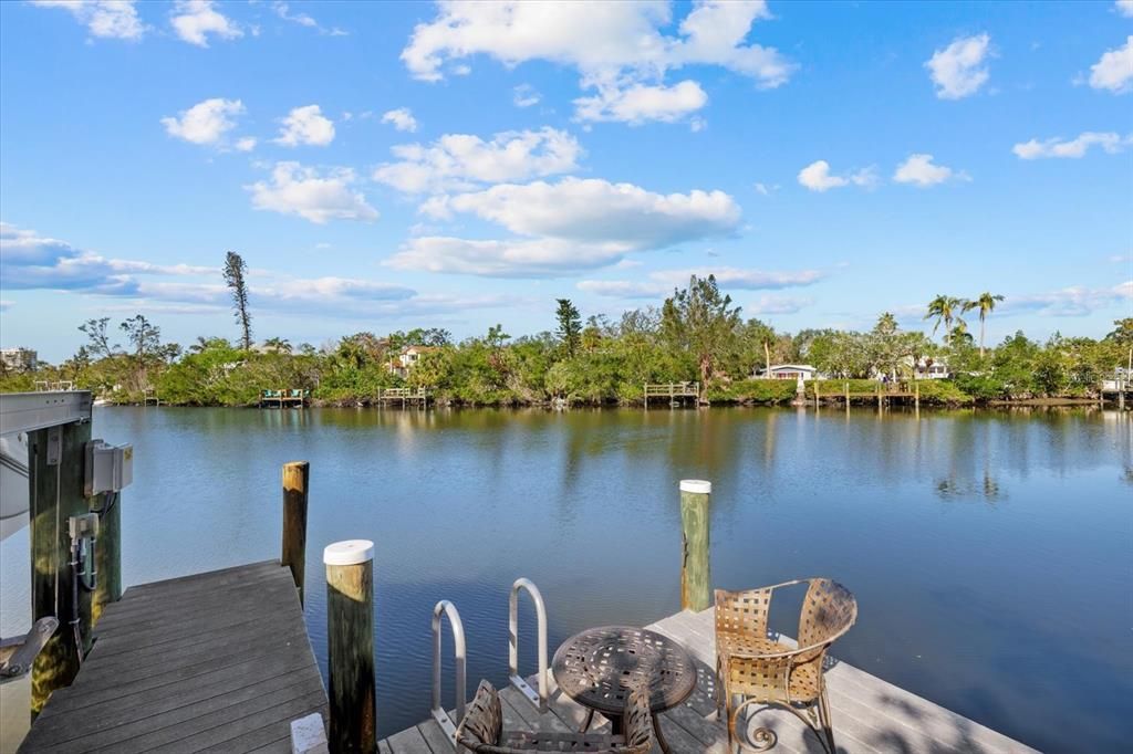 На продажу: $2,995,000 (5 спален, 4 ванн, 3206 Квадратных фут)