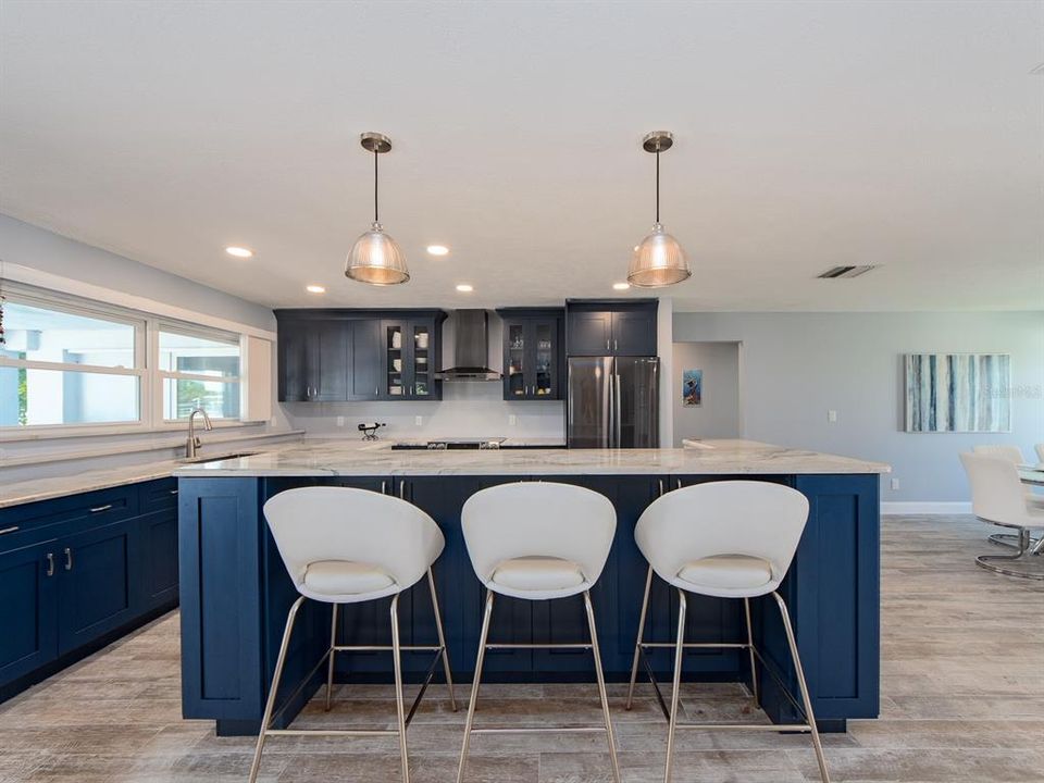 На продажу: $1,349,000 (3 спален, 2 ванн, 1870 Квадратных фут)