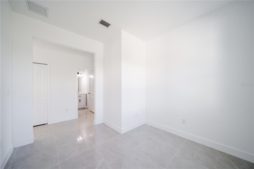 На продажу: $429,000 (3 спален, 2 ванн, 1750 Квадратных фут)