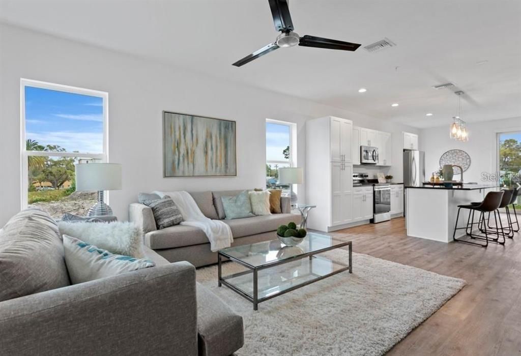 Active With Contract: $880,000 (7 beds, 0 baths, 3334 Square Feet)