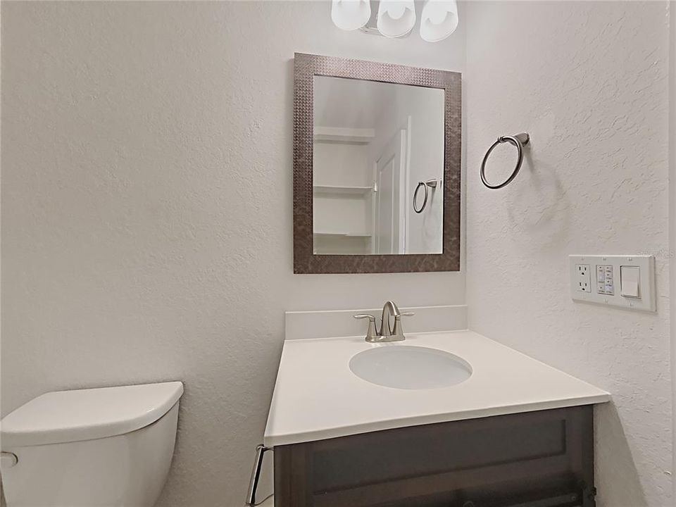 Active With Contract: $880,000 (7 beds, 0 baths, 3334 Square Feet)