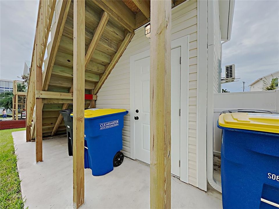 Active With Contract: $880,000 (7 beds, 0 baths, 3334 Square Feet)