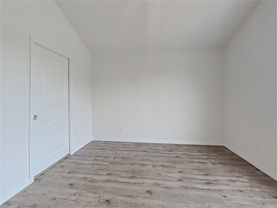 Active With Contract: $880,000 (7 beds, 0 baths, 3334 Square Feet)