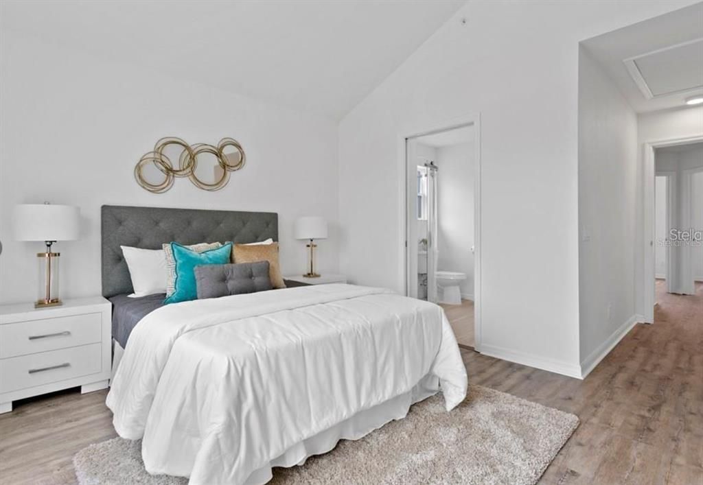 Active With Contract: $880,000 (7 beds, 0 baths, 3334 Square Feet)