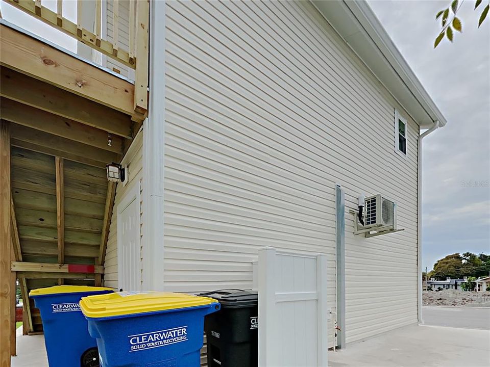 Active With Contract: $880,000 (7 beds, 0 baths, 3334 Square Feet)