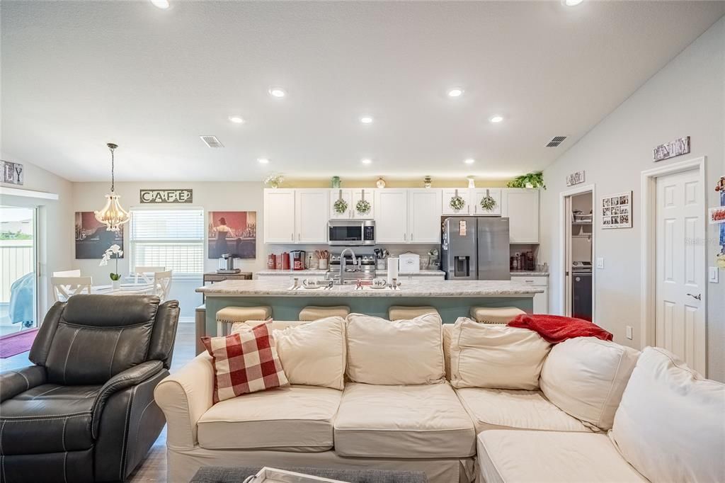 For Sale: $315,000 (4 beds, 2 baths, 1857 Square Feet)