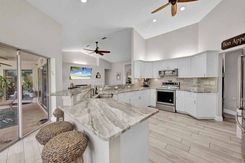 На продажу: $665,000 (3 спален, 2 ванн, 1952 Квадратных фут)