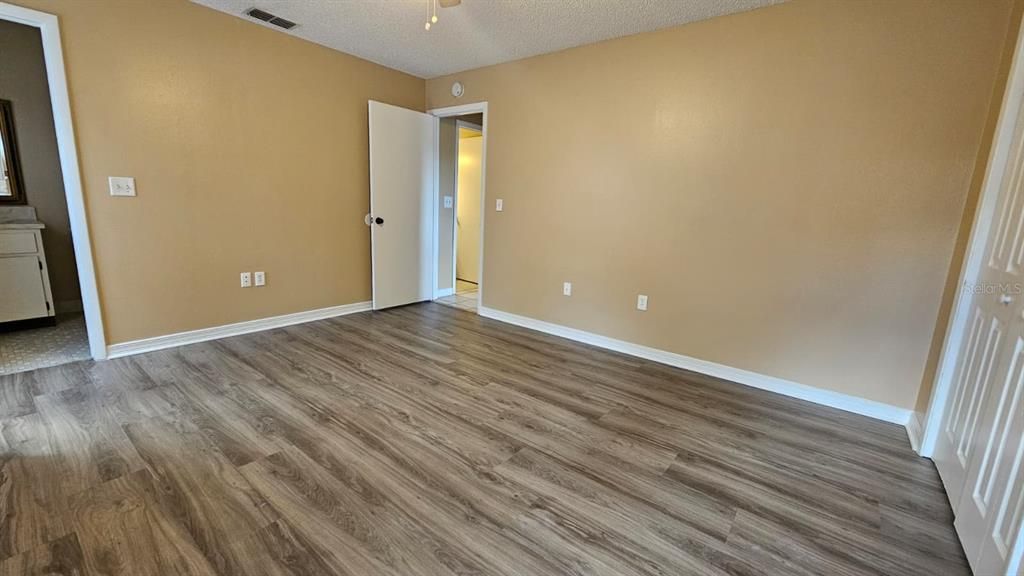 出租: $1,550 (3 贝兹, 2 浴室, 1368 平方英尺)