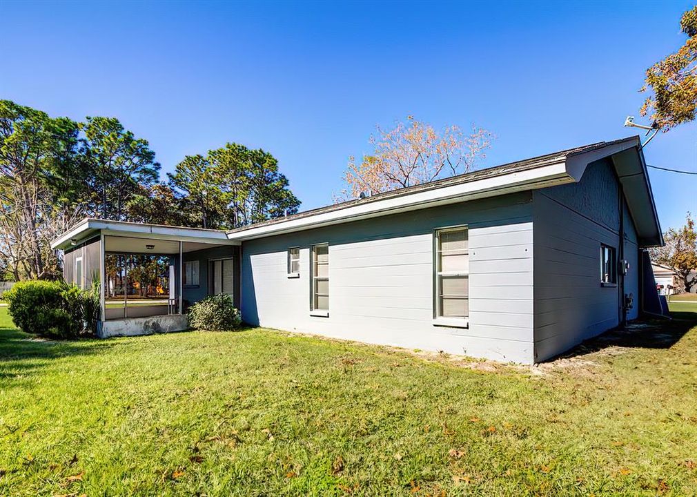 出租: $1,550 (3 贝兹, 2 浴室, 1368 平方英尺)