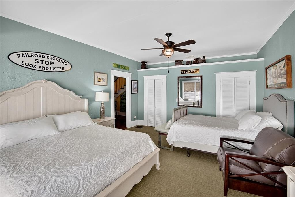 待售: $949,900 (7 贝兹, 8 浴室, 5006 平方英尺)