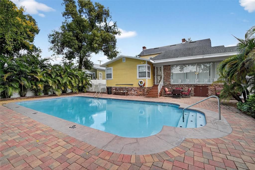 待售: $949,900 (7 贝兹, 8 浴室, 5006 平方英尺)