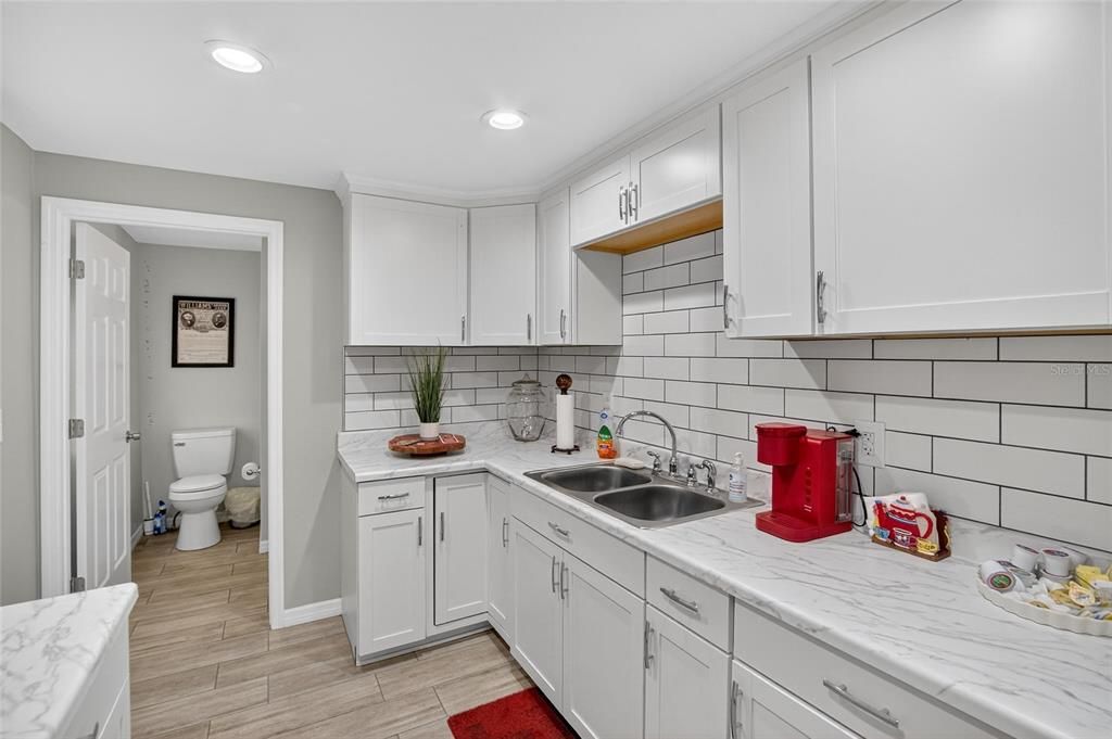 待售: $949,900 (7 贝兹, 8 浴室, 5006 平方英尺)