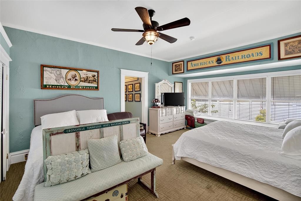 待售: $949,900 (7 贝兹, 8 浴室, 5006 平方英尺)