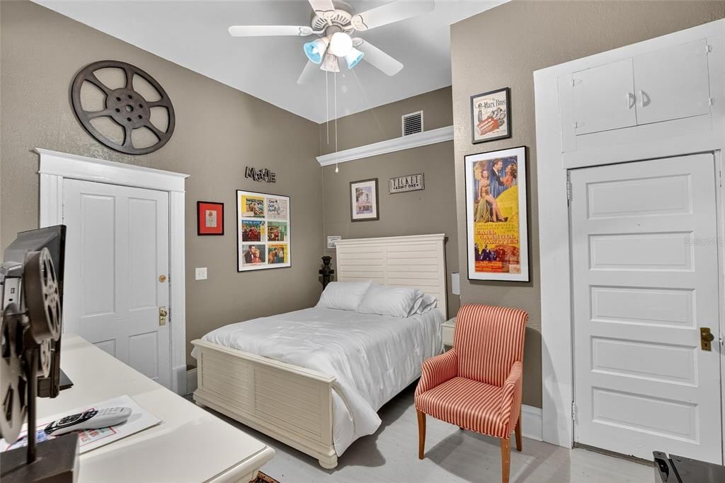 待售: $949,900 (7 贝兹, 8 浴室, 5006 平方英尺)