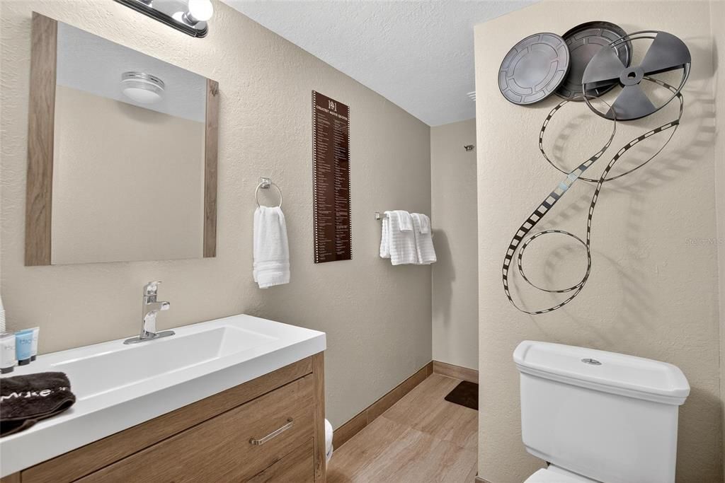 待售: $949,900 (7 贝兹, 8 浴室, 5006 平方英尺)