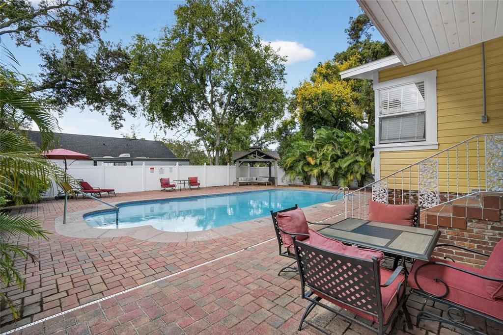 待售: $949,900 (7 贝兹, 8 浴室, 5006 平方英尺)