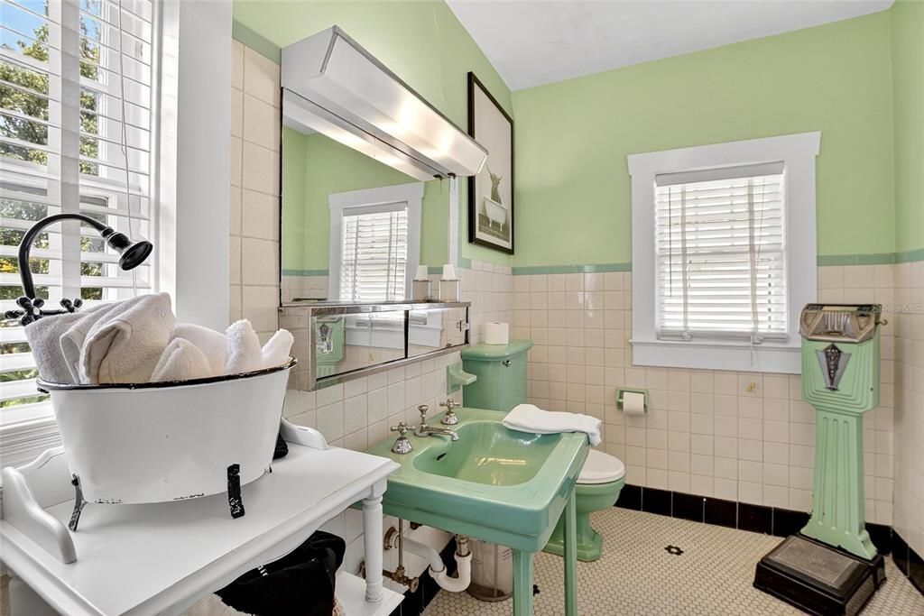 待售: $949,900 (7 贝兹, 8 浴室, 5006 平方英尺)