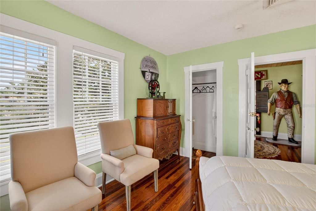 待售: $949,900 (7 贝兹, 8 浴室, 5006 平方英尺)