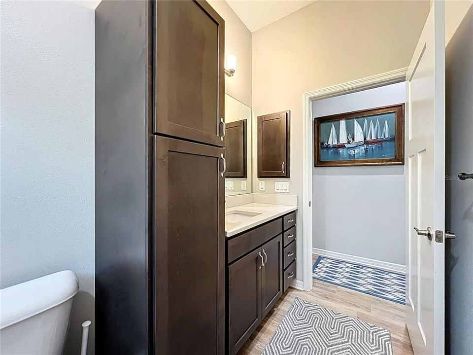 En Venta: $325,000 (3 camas, 2 baños, 1833 Pies cuadrados)