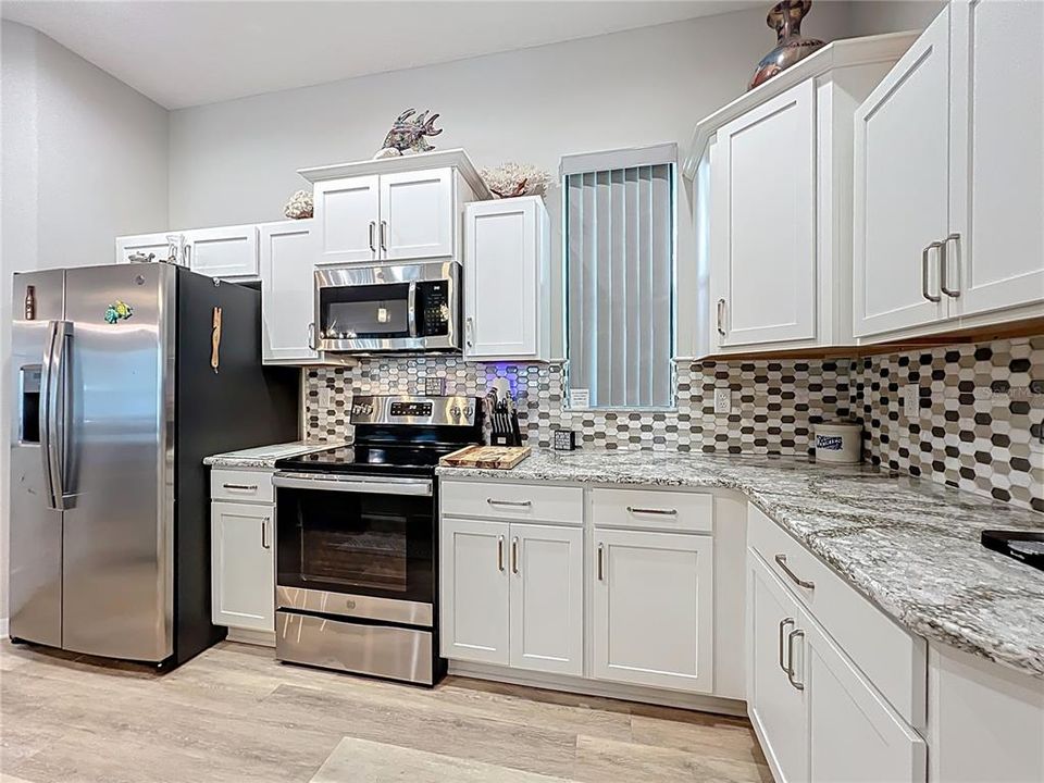 En Venta: $325,000 (3 camas, 2 baños, 1833 Pies cuadrados)