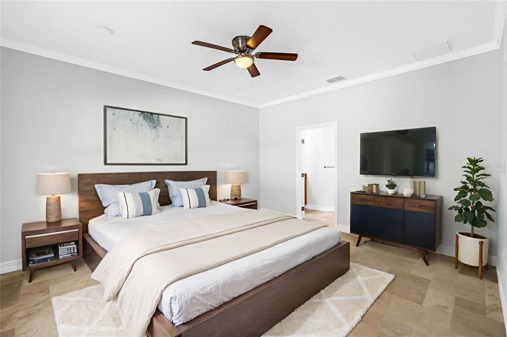 合同活跃: $835,000 (3 贝兹, 2 浴室, 1838 平方英尺)