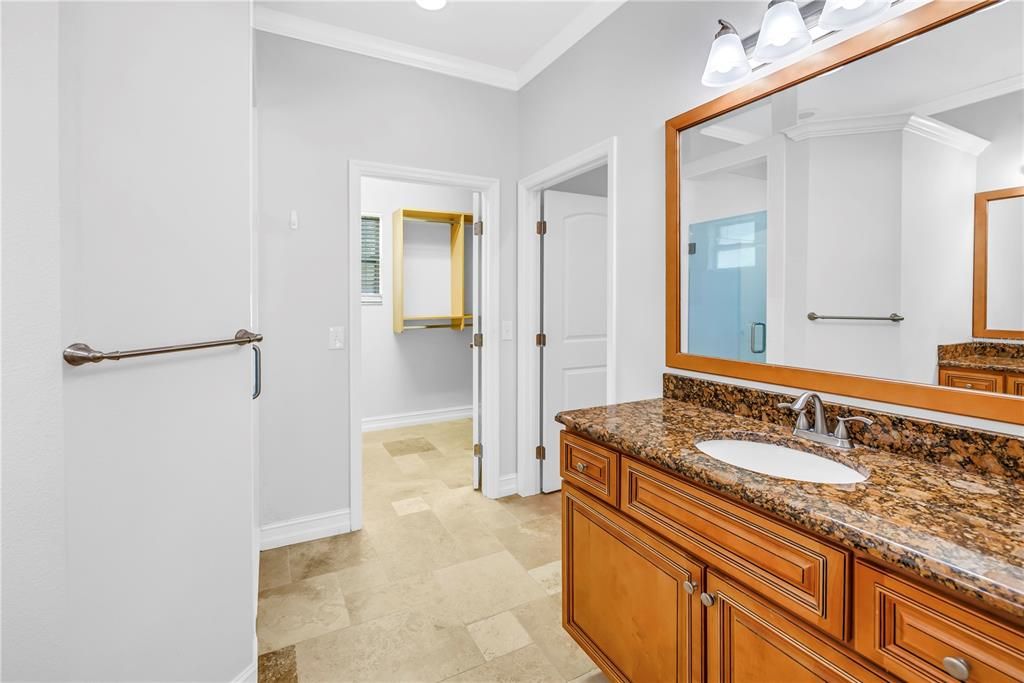 合同活跃: $835,000 (3 贝兹, 2 浴室, 1838 平方英尺)