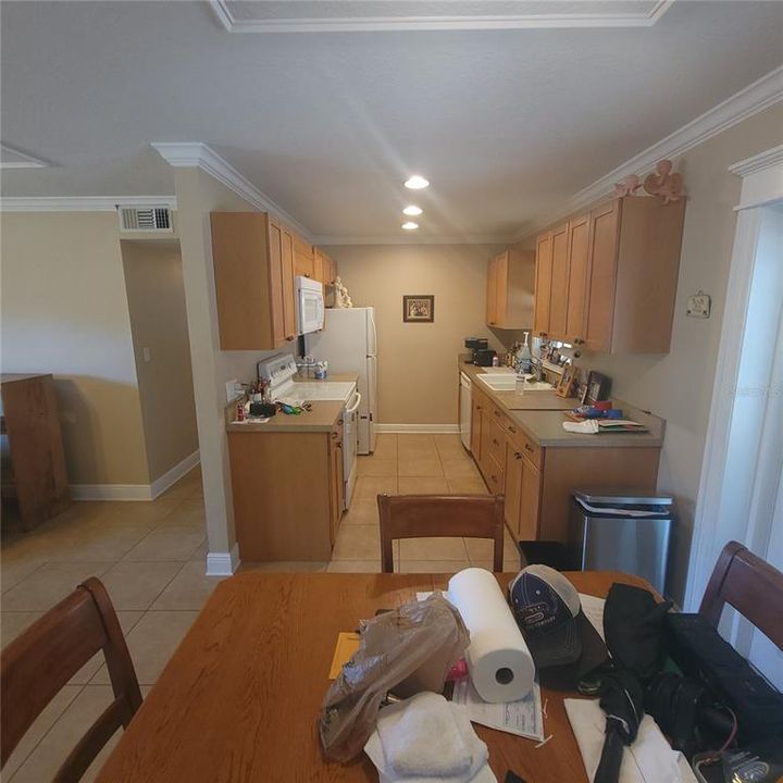 На продажу: $280,000 (3 спален, 1 ванн, 936 Квадратных фут)