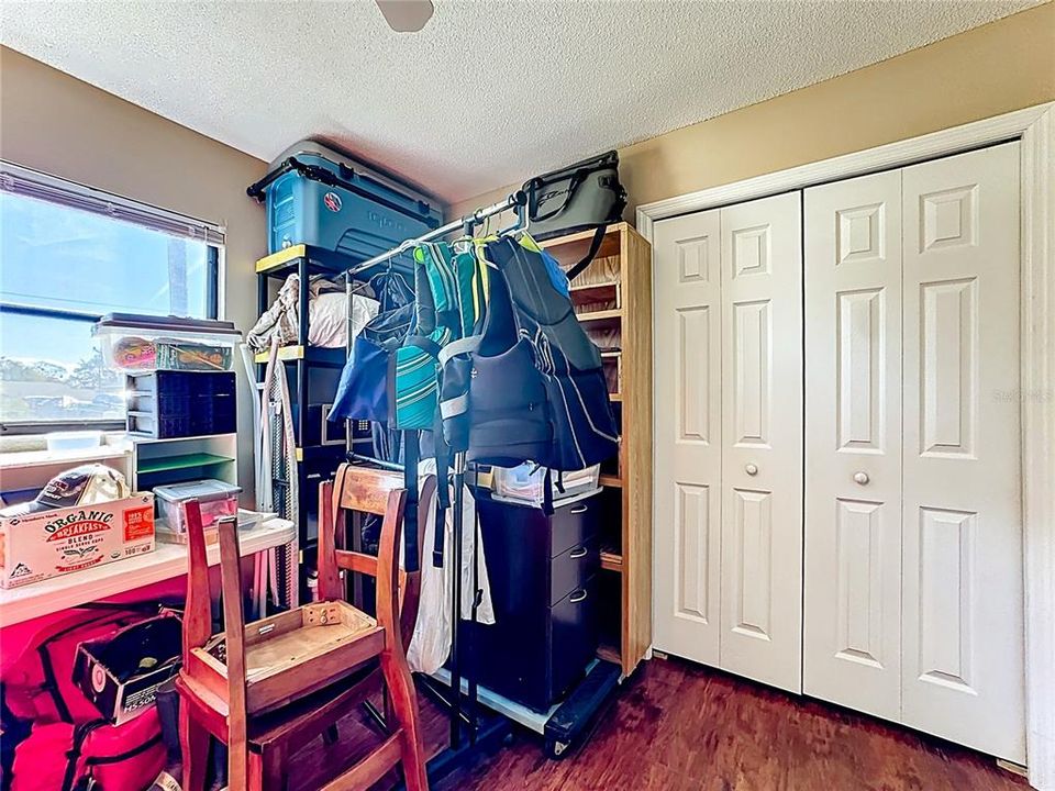 Activo con contrato: $270,000 (3 camas, 1 baños, 936 Pies cuadrados)