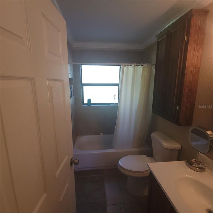 На продажу: $280,000 (3 спален, 1 ванн, 936 Квадратных фут)