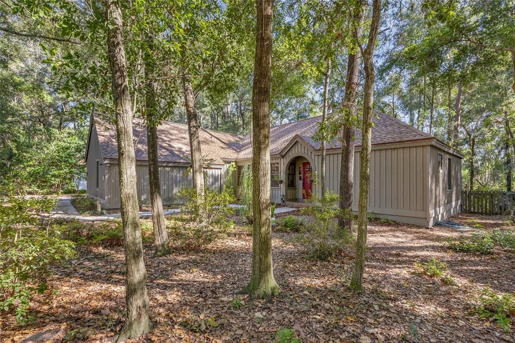 Active With Contract: $345,000 (3 beds, 2 baths, 1450 Square Feet)