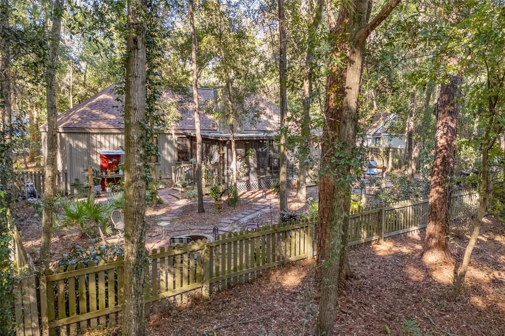 Active With Contract: $345,000 (3 beds, 2 baths, 1450 Square Feet)