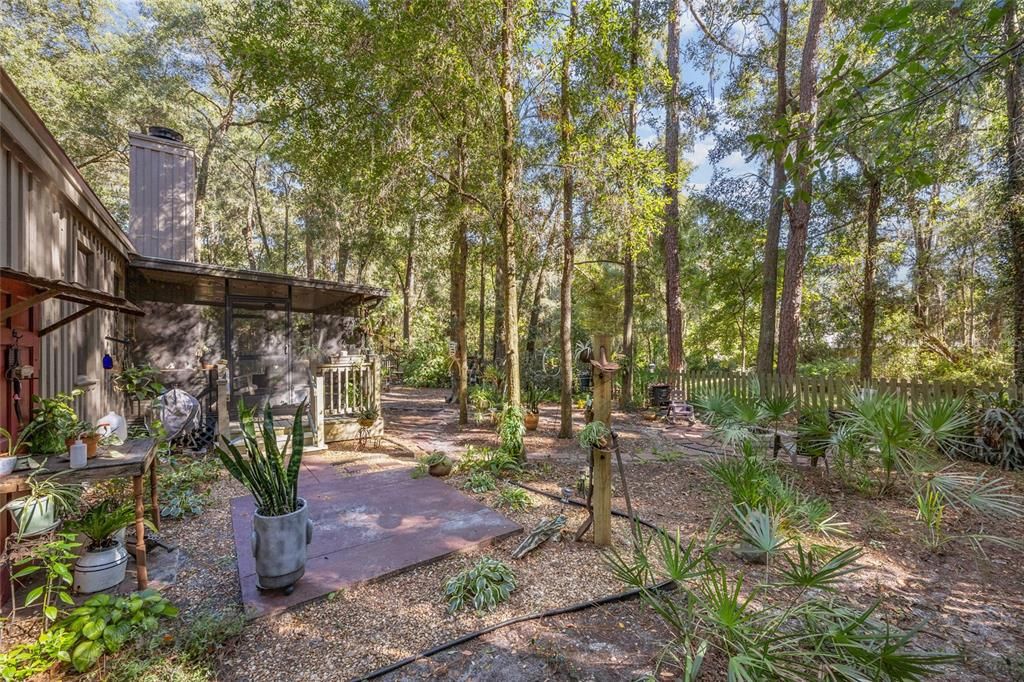 Active With Contract: $345,000 (3 beds, 2 baths, 1450 Square Feet)