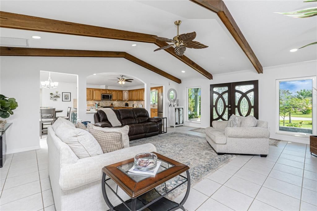 待售: $2,250,000 (3 贝兹, 2 浴室, 2232 平方英尺)