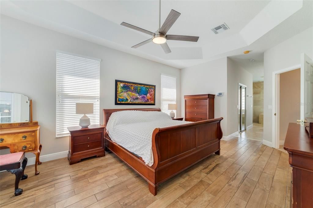 На продажу: $734,000 (5 спален, 3 ванн, 2916 Квадратных фут)