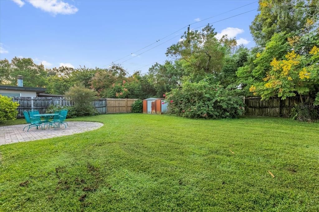 На продажу: $319,900 (3 спален, 2 ванн, 975 Квадратных фут)