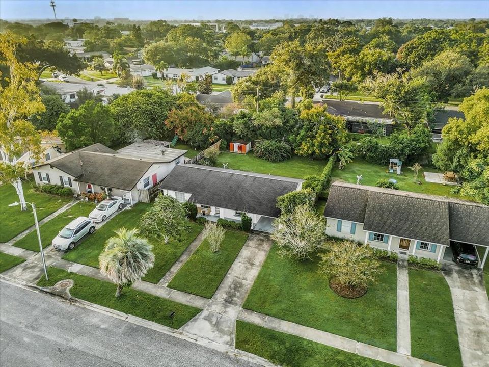 На продажу: $319,900 (3 спален, 2 ванн, 975 Квадратных фут)