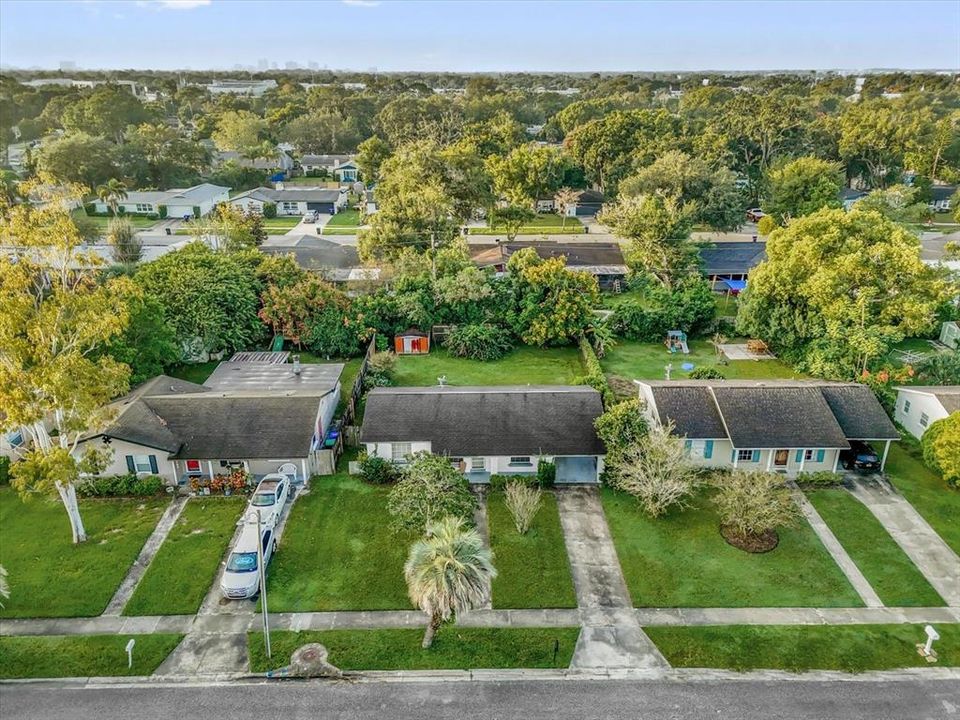 На продажу: $319,900 (3 спален, 2 ванн, 975 Квадратных фут)