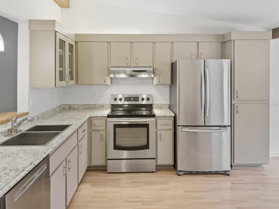 En Venta: $149,900 (2 camas, 2 baños, 1390 Pies cuadrados)