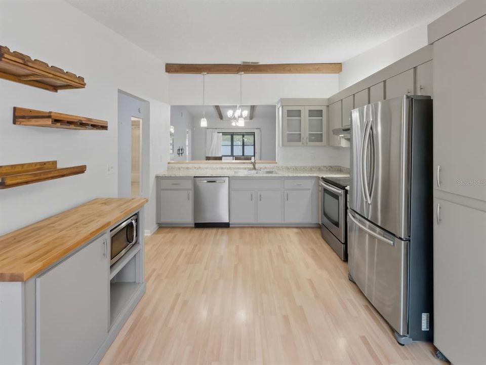 En Venta: $149,900 (2 camas, 2 baños, 1390 Pies cuadrados)