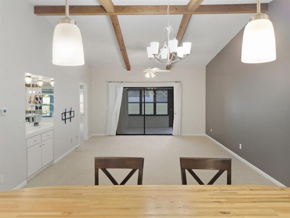 En Venta: $149,900 (2 camas, 2 baños, 1390 Pies cuadrados)