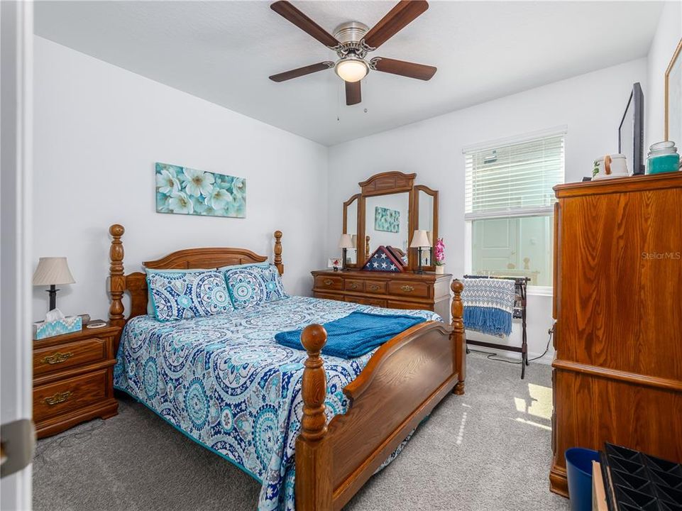 На продажу: $418,900 (5 спален, 3 ванн, 2447 Квадратных фут)