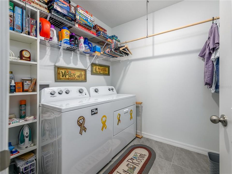 На продажу: $418,900 (5 спален, 3 ванн, 2447 Квадратных фут)