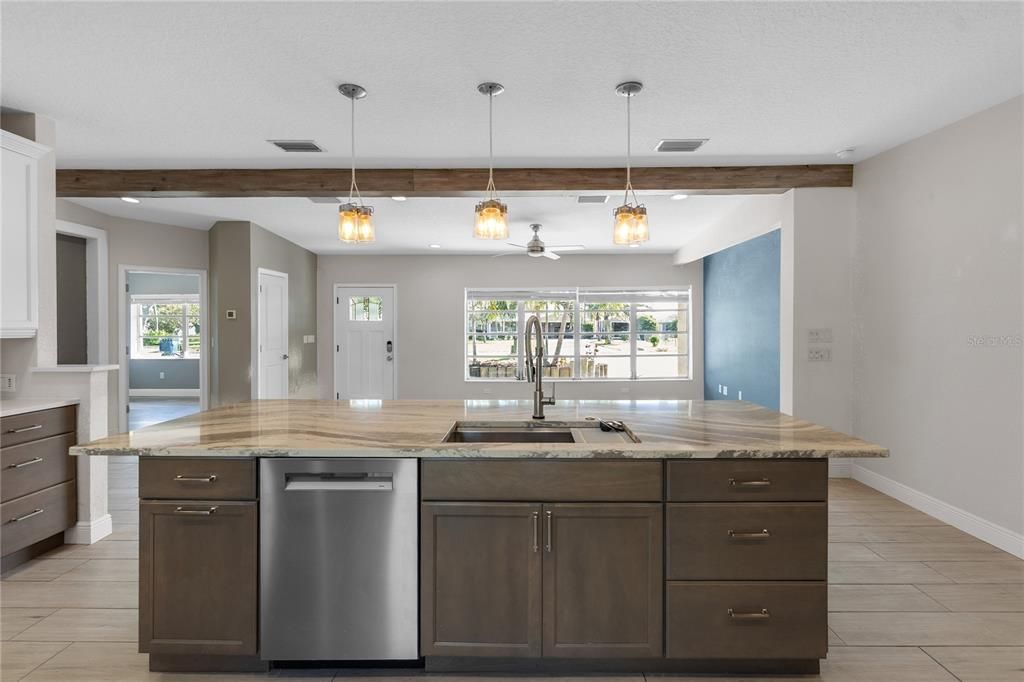 Active With Contract: $549,000 (5 beds, 3 baths, 2344 Square Feet)