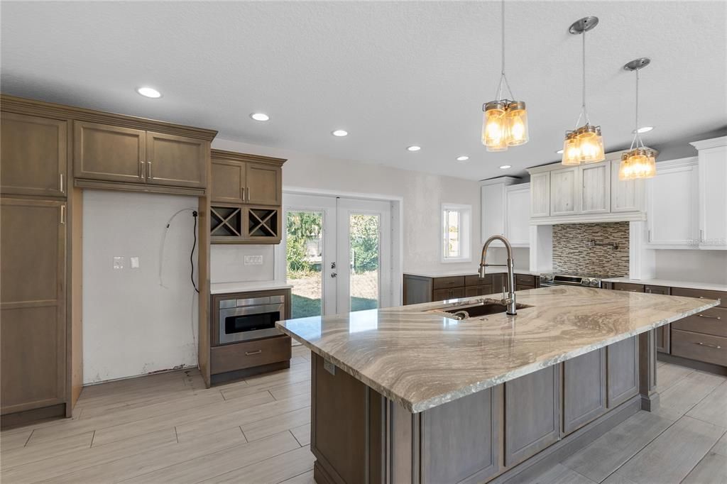 Active With Contract: $549,000 (5 beds, 3 baths, 2344 Square Feet)