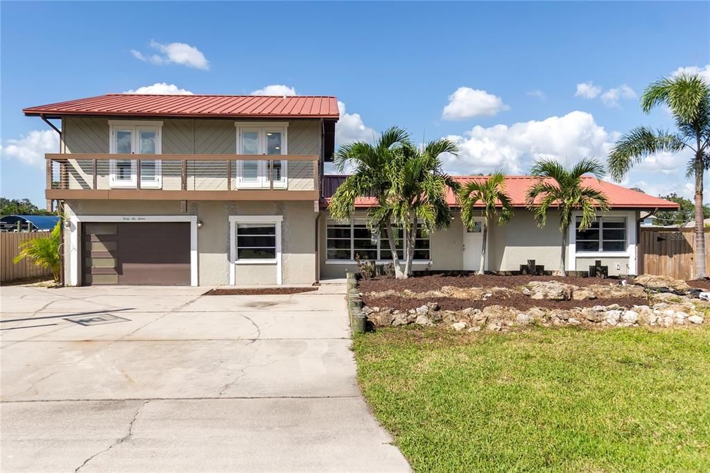 Active With Contract: $549,000 (5 beds, 3 baths, 2344 Square Feet)