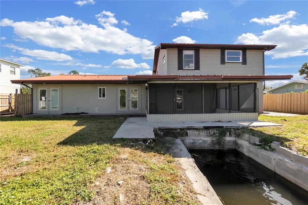 Active With Contract: $549,000 (5 beds, 3 baths, 2344 Square Feet)