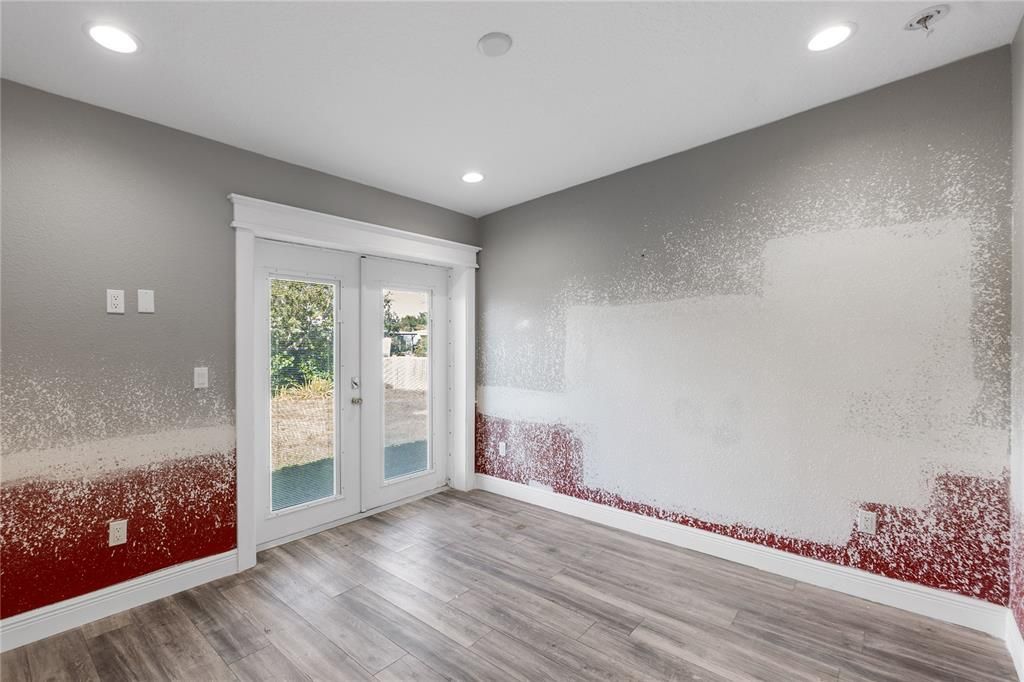 Active With Contract: $549,000 (5 beds, 3 baths, 2344 Square Feet)