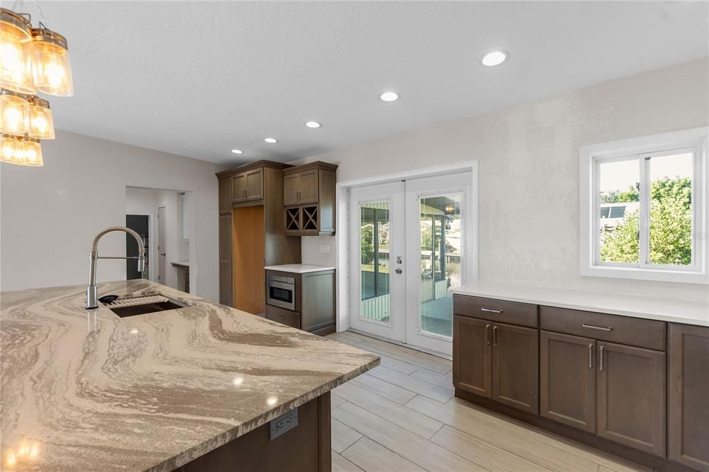 Active With Contract: $549,000 (5 beds, 3 baths, 2344 Square Feet)