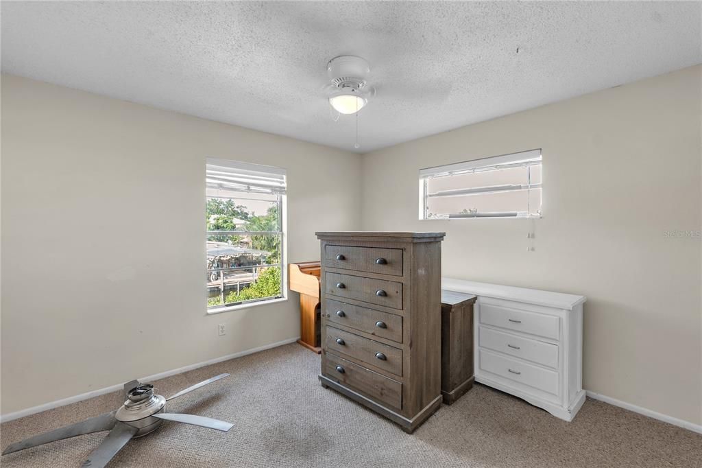 Active With Contract: $549,000 (5 beds, 3 baths, 2344 Square Feet)