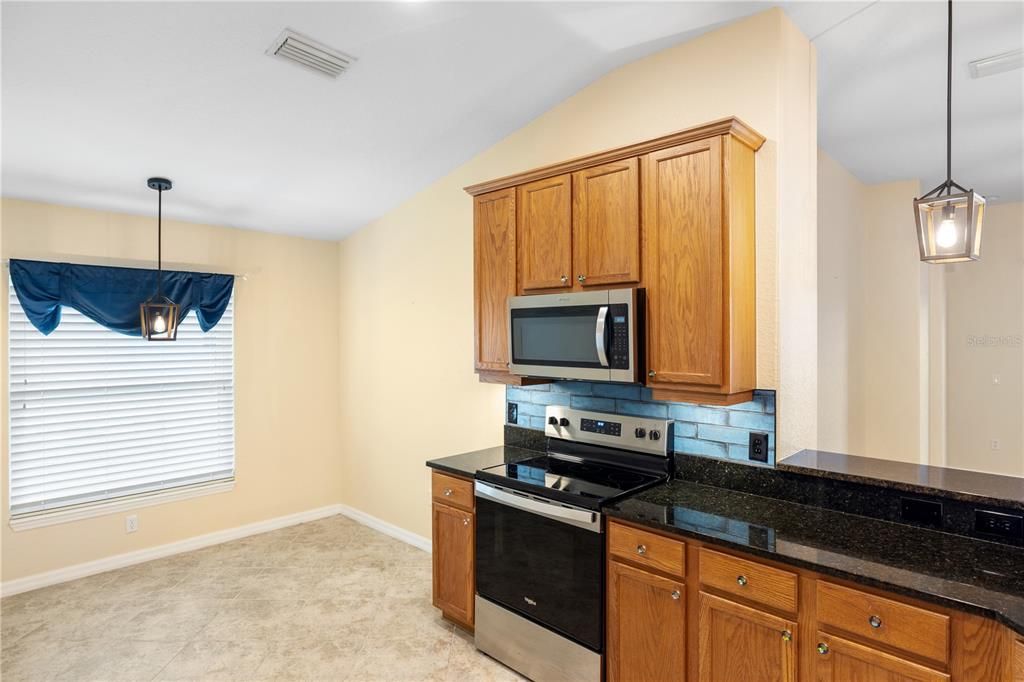 For Rent: $2,600 (4 beds, 2 baths, 2024 Square Feet)